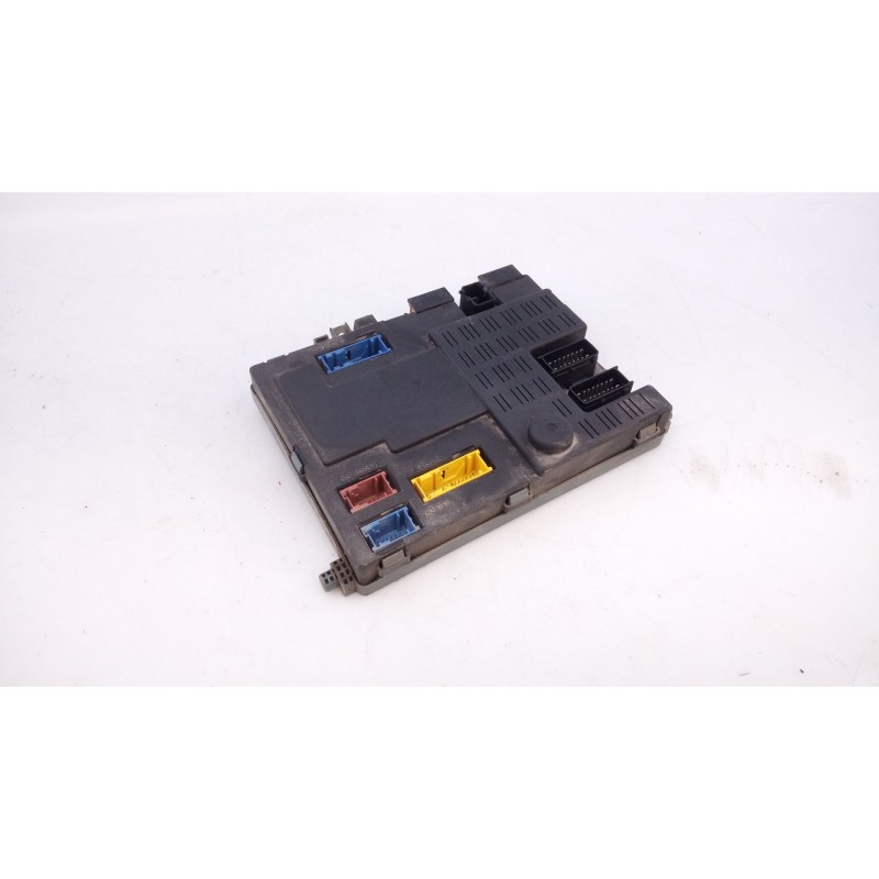 Recambio de caja reles / fusibles para citroën xsara (n1) 1.9 d referencia OEM IAM 73007612 9645148880 E3-B2-24-3