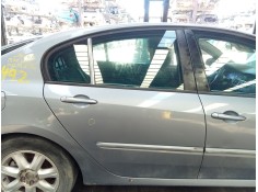 PUERTA TRASERA DERECHA 