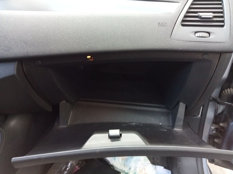 Recambio de guantera para renault laguna iii (bt0/1) 1.5 dci (bt00, bt0a, bt0t, bt1j) referencia OEM IAM   