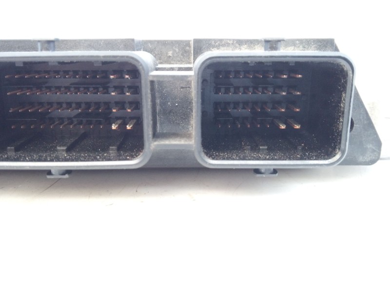 Recambio de centralita motor uce para peugeot 308 i (4a_, 4c_) 1.6 hdi referencia OEM IAM 0281013332 9664257580 E3-B2-29-4
