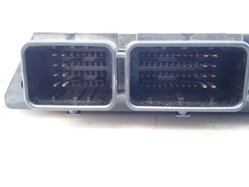 Recambio de centralita motor uce para peugeot 308 i (4a_, 4c_) 1.6 hdi referencia OEM IAM 0281013332 9664257580 E3-B2-29-4