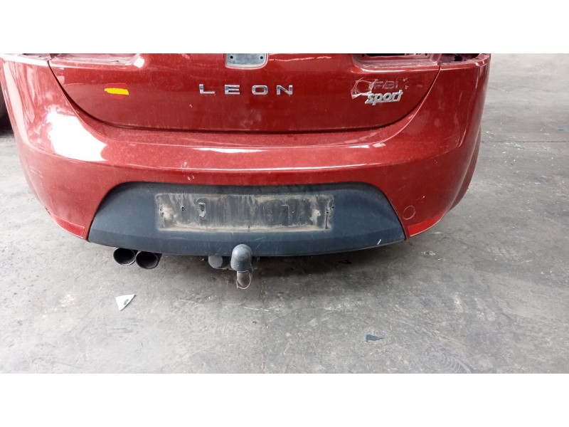 Recambio de paragolpes trasero para seat leon (1p1) 2.0 tfsi referencia OEM IAM   