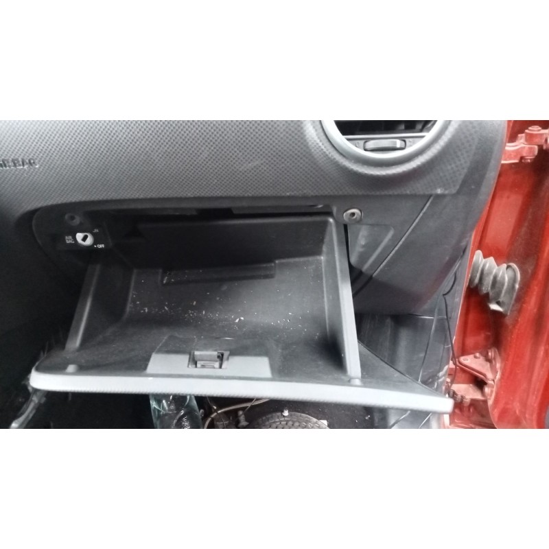 Recambio de guantera para seat leon (1p1) 2.0 tfsi referencia OEM IAM   