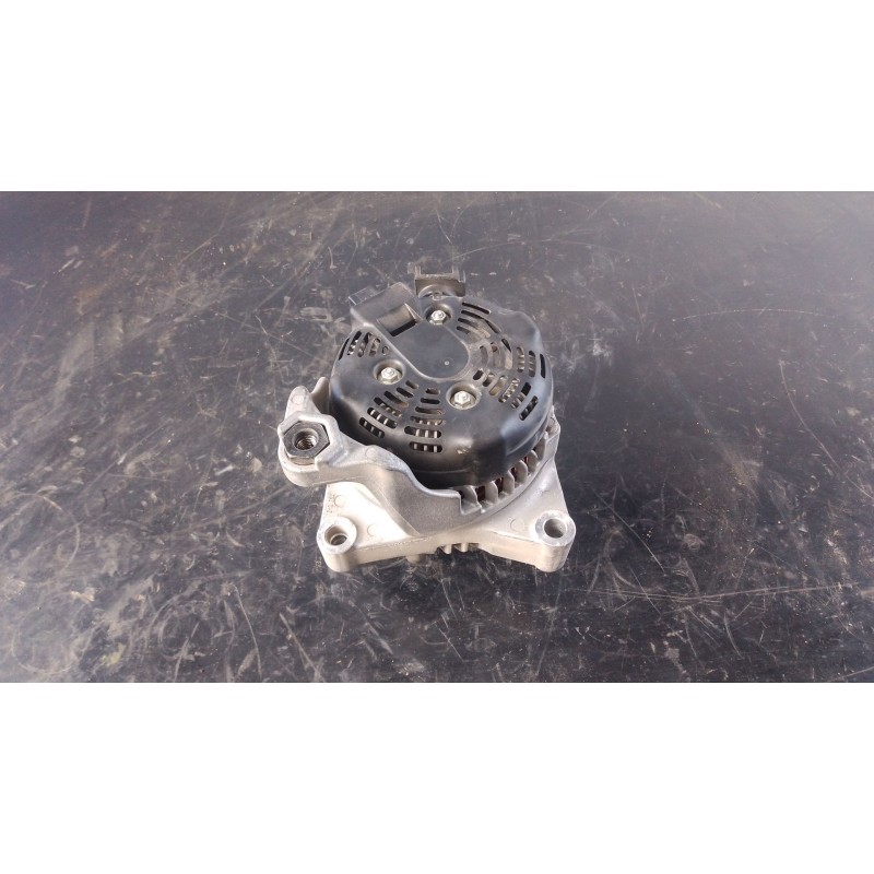 Recambio de alternador para bmw serie 3 lim. (f30) 320d referencia OEM IAM 764013104 1042118182 