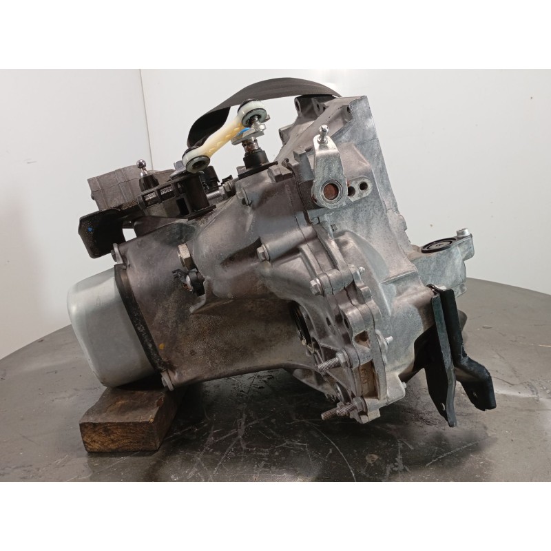 Recambio de caja cambios para peugeot 208 i (ca_, cc_) 1.2 vti 82 referencia OEM IAM 20A704  