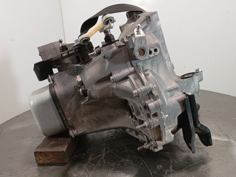 Recambio de caja cambios para peugeot 208 i (ca_, cc_) 1.2 vti 82 referencia OEM IAM 20A704  