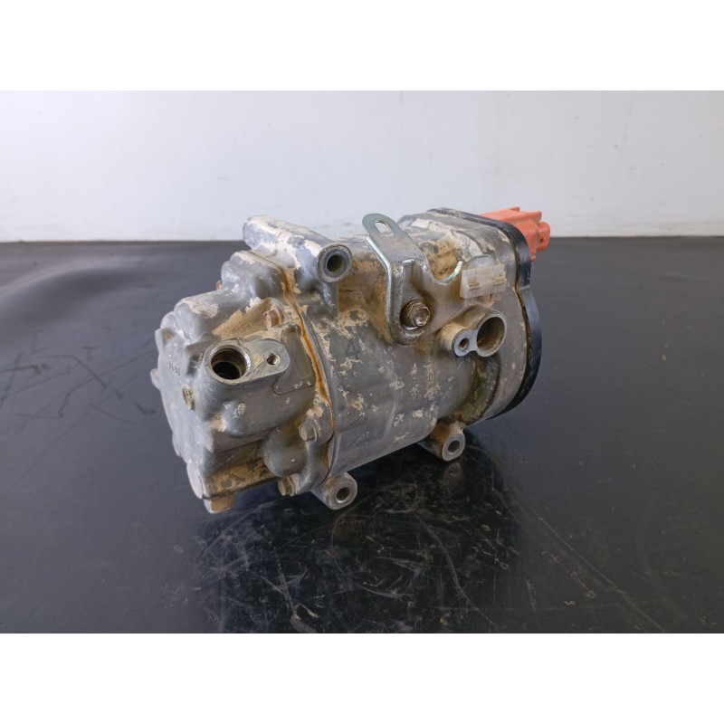 Recambio de compresor aire acondicionado para toyota c-hr (_x1_) 1.8 hybrid (zyx10_, zyx11_) referencia OEM IAM 0424000370  