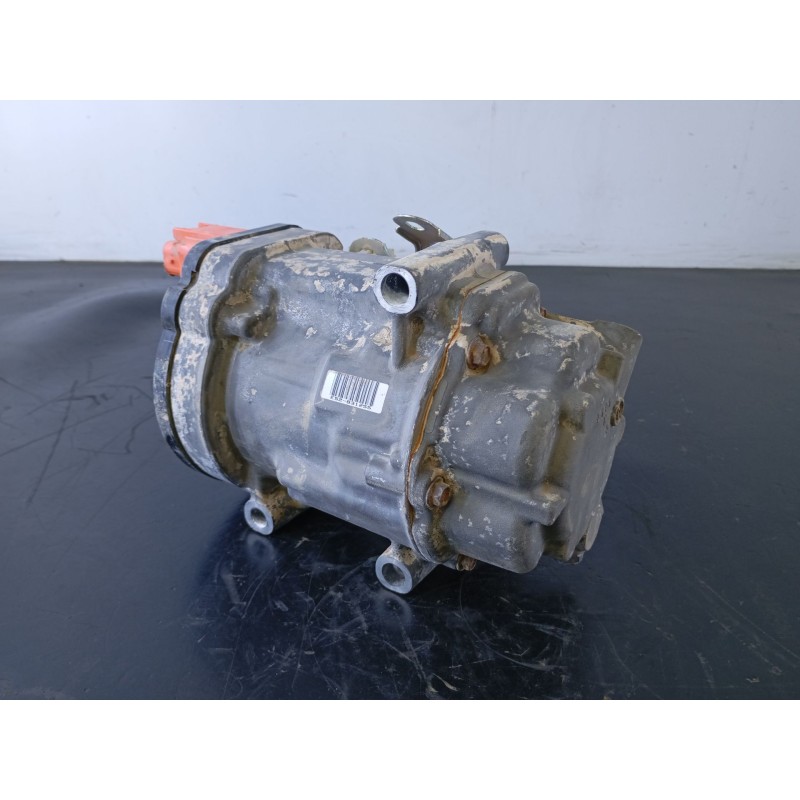 Recambio de compresor aire acondicionado para toyota c-hr (_x1_) 1.8 hybrid (zyx10_, zyx11_) referencia OEM IAM 0424000370  