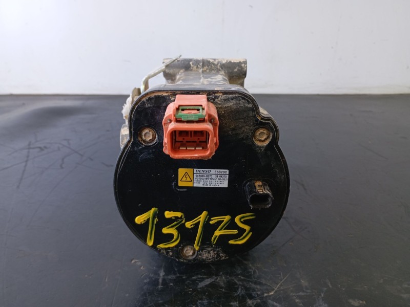 Recambio de compresor aire acondicionado para toyota c-hr (_x1_) 1.8 hybrid (zyx10_, zyx11_) referencia OEM IAM 0424000370  