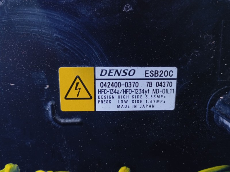 Recambio de compresor aire acondicionado para toyota c-hr (_x1_) 1.8 hybrid (zyx10_, zyx11_) referencia OEM IAM 0424000370  
