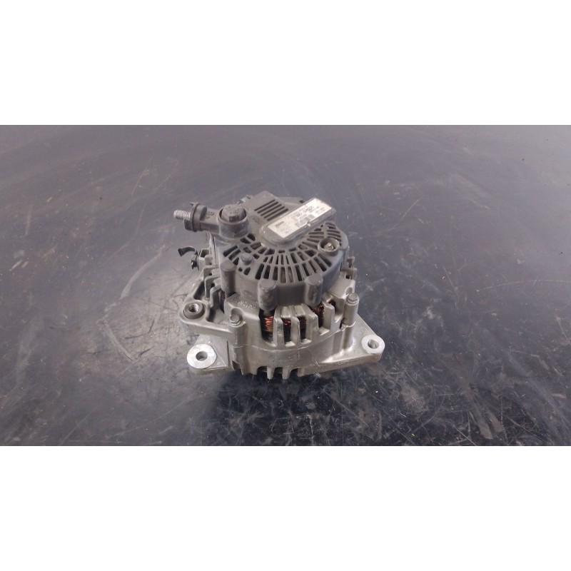Recambio de alternador para hyundai i30 (fd) 1.6 crdi referencia OEM IAM 373002A600  P3-A4-4-5