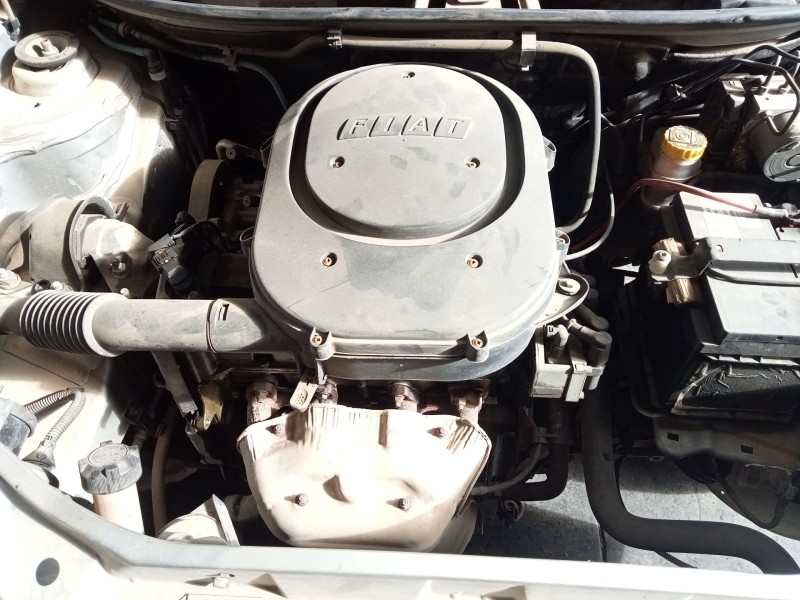 fiat punto (188_) del año 2004