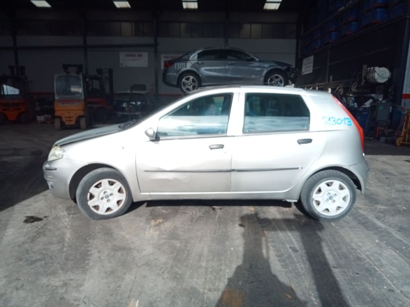 fiat punto (188_) del año 2004