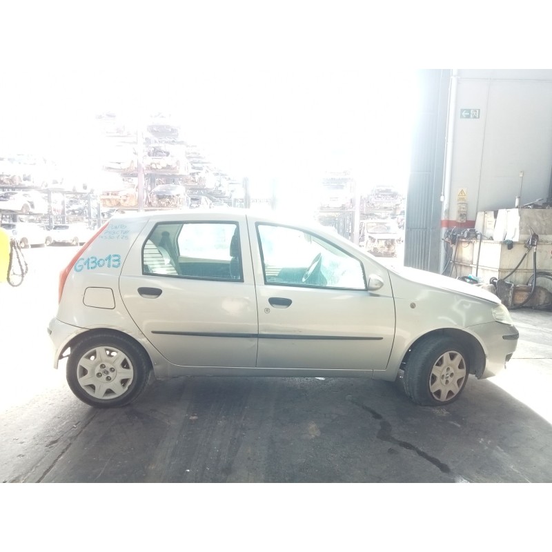 fiat punto (188_) del año 2004