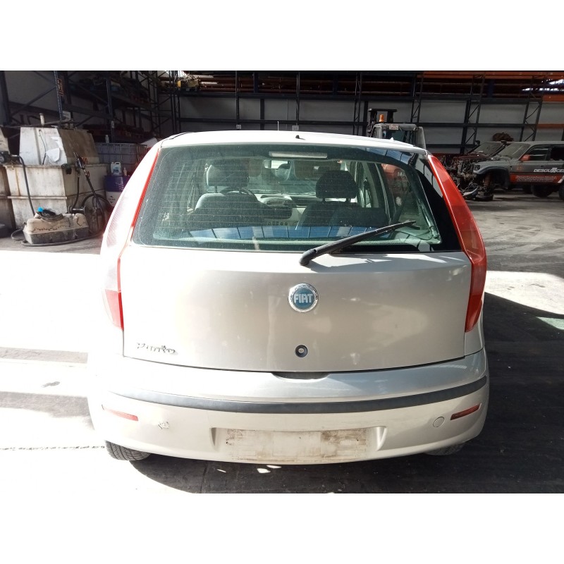 fiat punto (188_) del año 2004