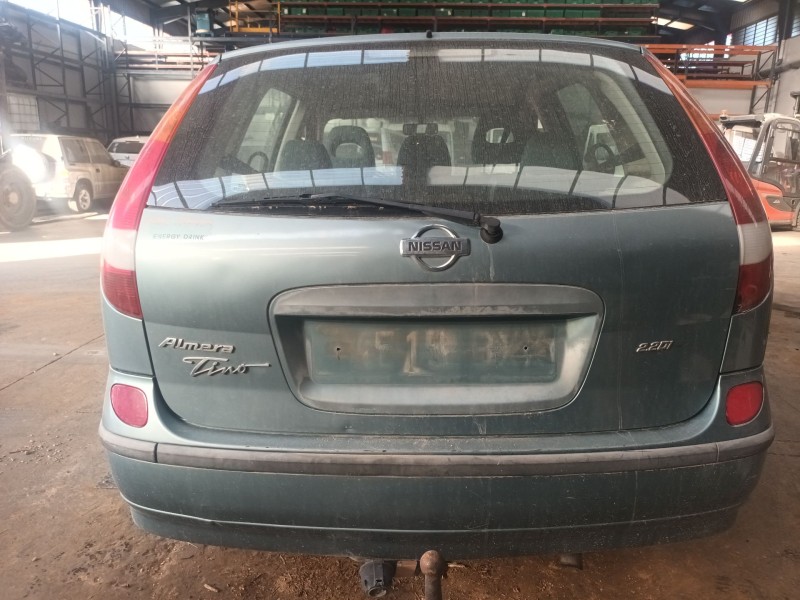 nissan almera tino (v10) del año 2002