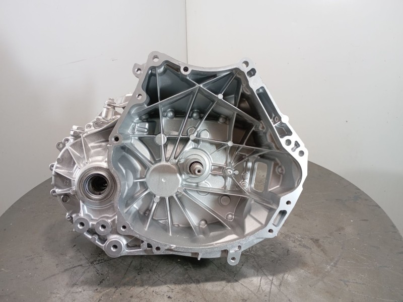 Recambio de caja cambios para mazda cx-30 e-skyactiv-g referencia OEM IAM 1TH1000672  M1-A3-137