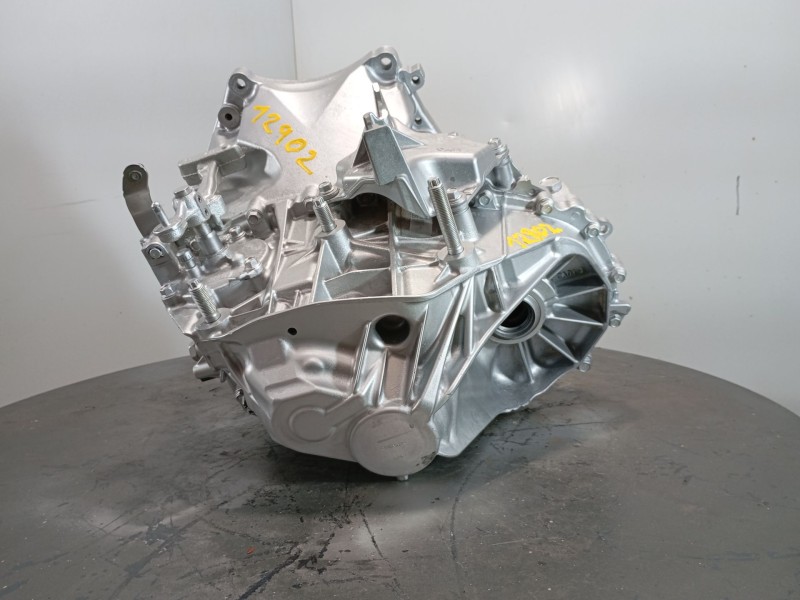 Recambio de caja cambios para mazda cx-30 e-skyactiv-g referencia OEM IAM 1TH1000672  M1-A3-137