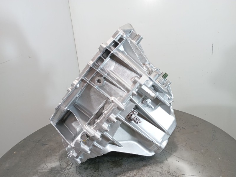 Recambio de caja cambios para mazda cx-30 e-skyactiv-g referencia OEM IAM 1TH1000672  M1-A3-137