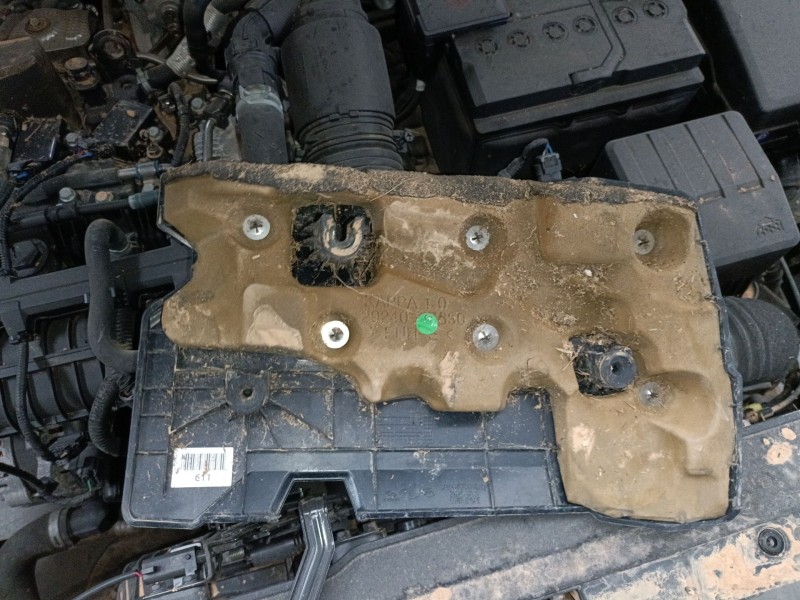 Recambio de tapa motor para hyundai kona (os, ose, osi) 1.0 t-gdi referencia OEM IAM   