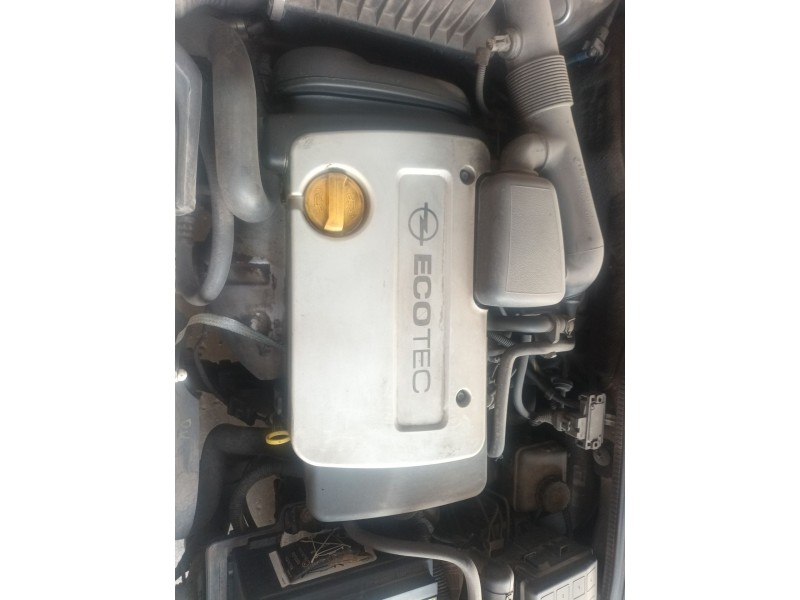 opel astra g hatchback (t98) del año 1998