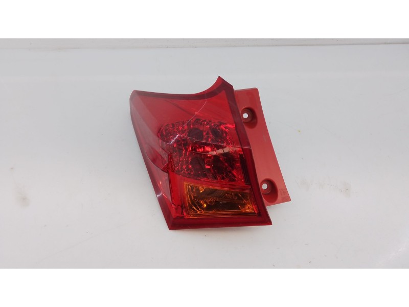 Recambio de piloto trasero izquierdo para toyota auris (_e18_) 1.4 d-4d (nde180_) referencia OEM IAM   