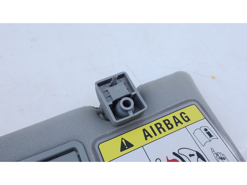 Recambio de parasol izquierdo para ssangyong korando limited plus 4x4 referencia OEM IAM   