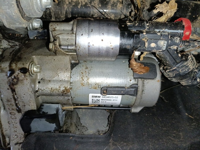 Recambio de motor arranque para bmw x1 (u11) sdrive 18 d referencia OEM IAM 945462502  