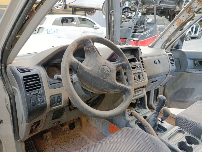 mitsubishi montero iii (v7_w, v6_w) del año 2001