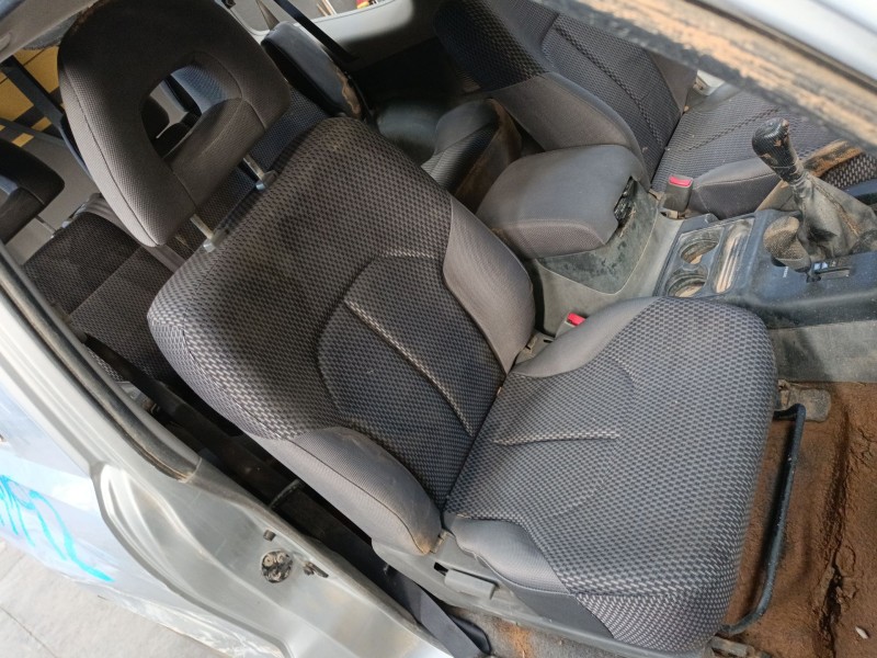 mitsubishi montero iii (v7_w, v6_w) del año 2001