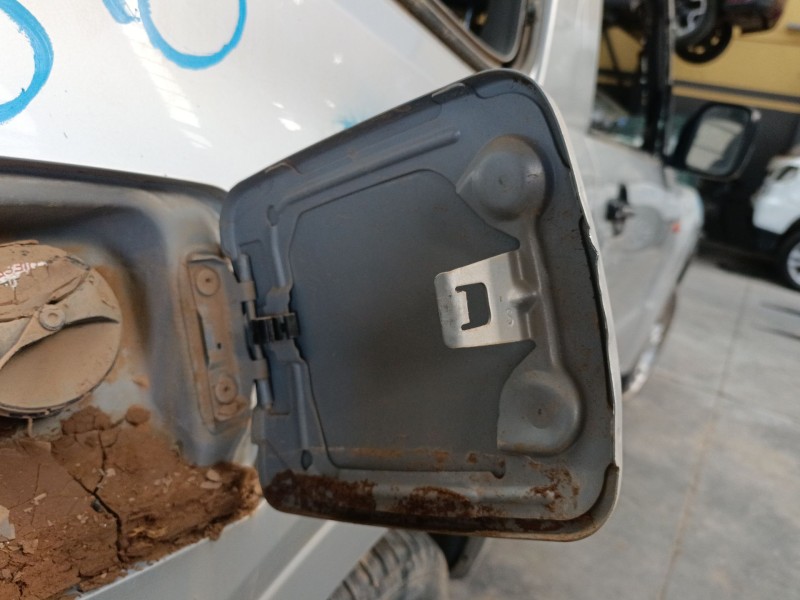 Recambio de tapa exterior combustible para mitsubishi montero iii (v7_w, v6_w) 3.2 di-d (v68w, v78w) referencia OEM IAM   