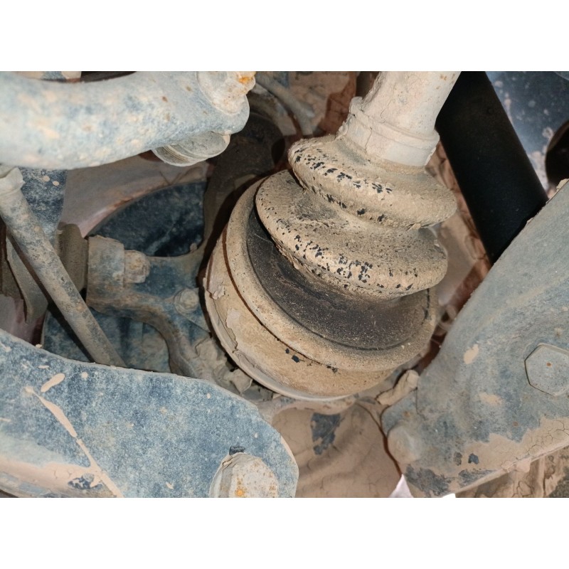 Recambio de mangueta trasera derecha para mitsubishi montero iii (v7_w, v6_w) 3.2 di-d (v68w, v78w) referencia OEM IAM   