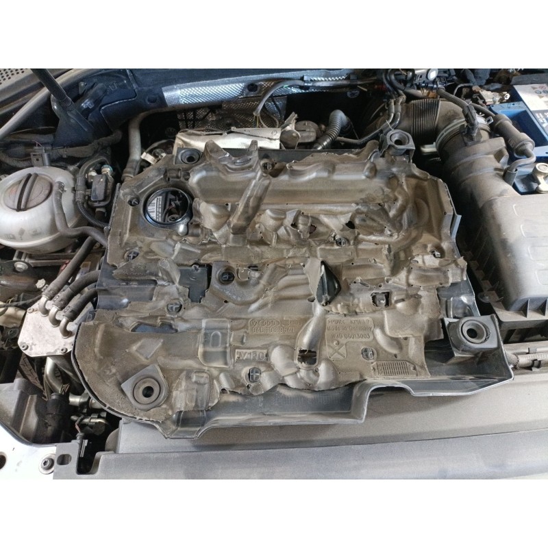 Recambio de tapa motor para volkswagen tiguan (ad1, ax1) 2.0 tdi referencia OEM IAM   