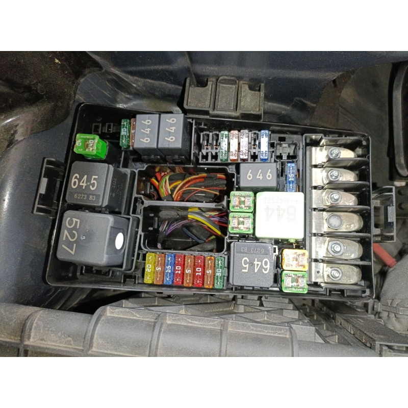 Recambio de caja reles / fusibles para volkswagen tiguan (ad1, ax1) 2.0 tdi referencia OEM IAM   