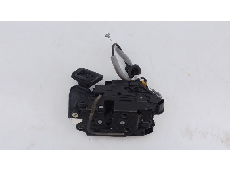 Recambio de cerradura puerta trasera izquierda para bmw serie 5 touring (f11) 520d referencia OEM IAM   