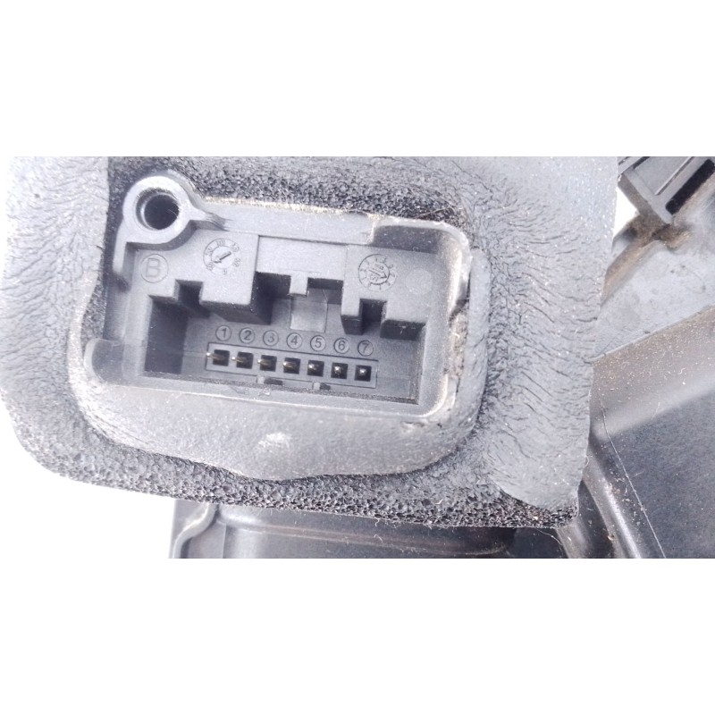 Recambio de cerradura puerta trasera izquierda para bmw serie 5 touring (f11) 520d referencia OEM IAM   