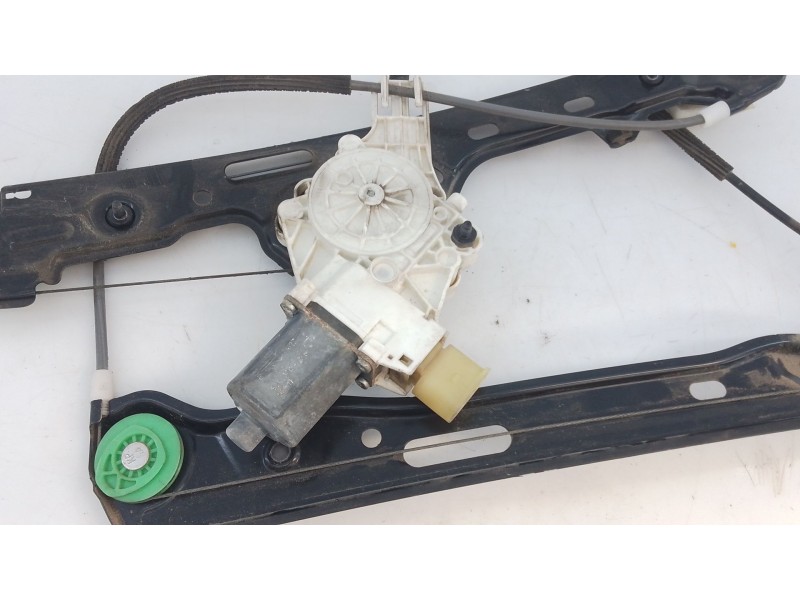 Recambio de elevalunas delantero izquierdo para bmw serie 1 berlina (e81/e87) 118d referencia OEM IAM   