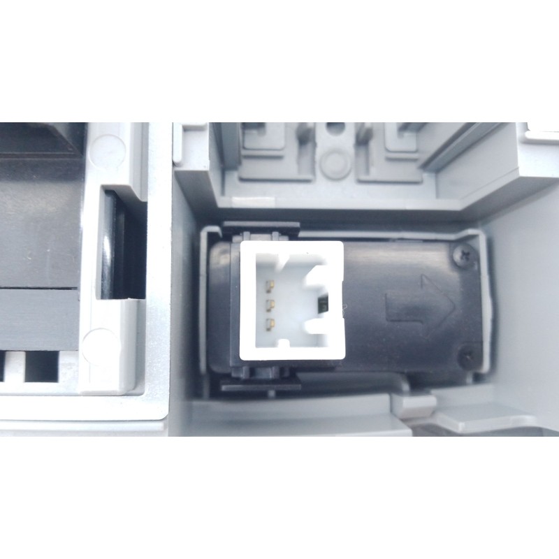 Recambio de luz interior para mitsubishi asx (ga0w) ga6w referencia OEM IAM   