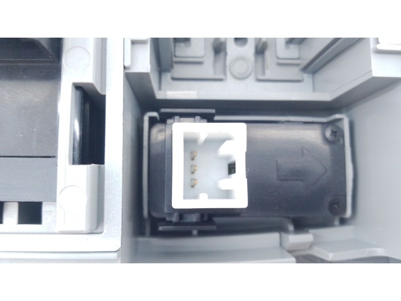 Recambio de luz interior para mitsubishi asx (ga0w) ga6w referencia OEM IAM   