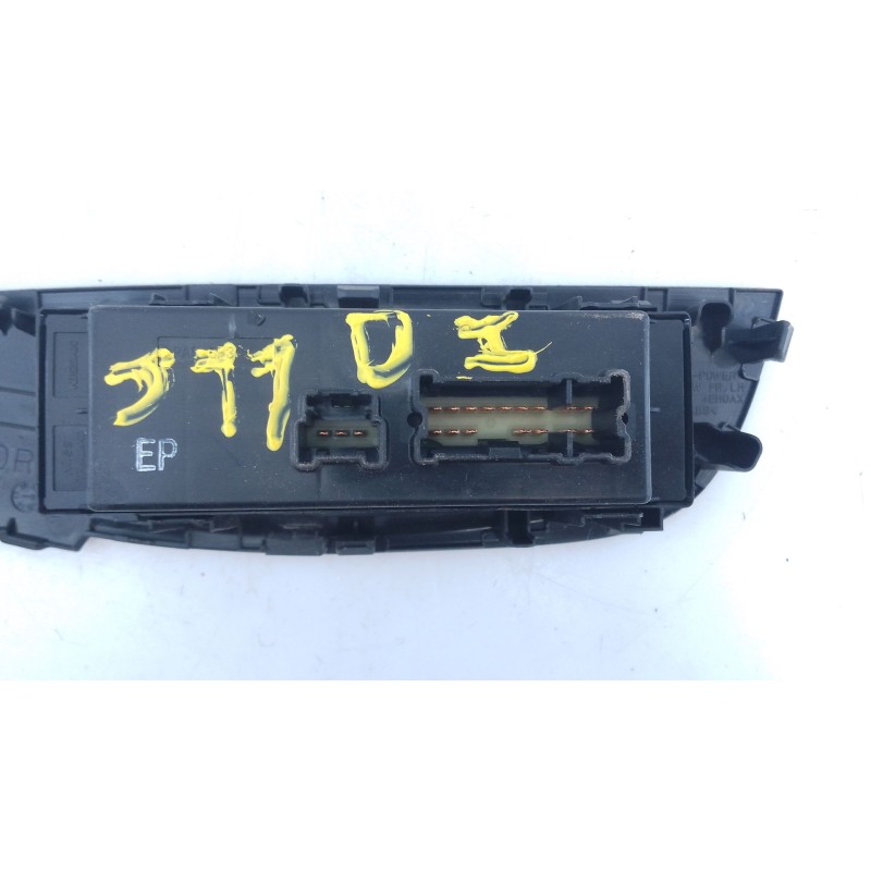 Recambio de mando elevalunas delantero izquierdo para nissan qashqai (j11) acenta referencia OEM IAM   