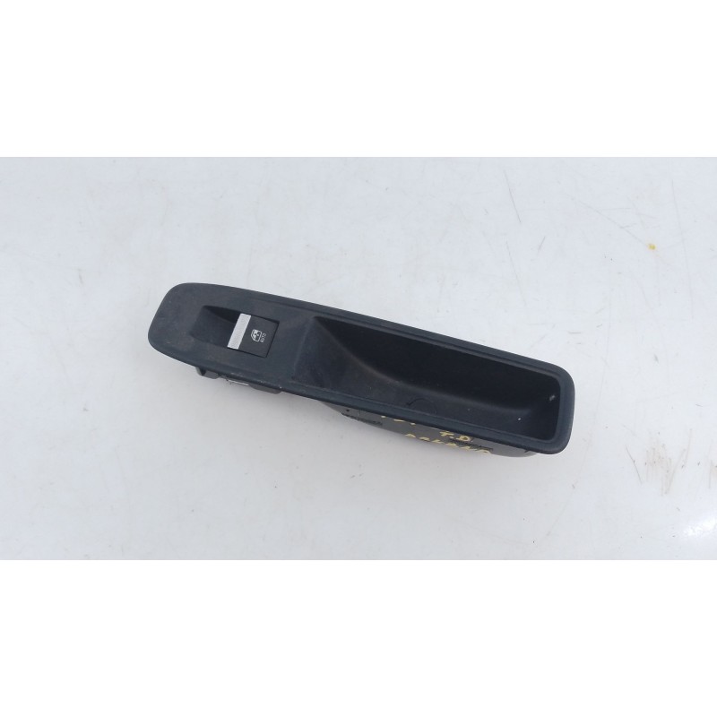 Recambio de mando elevalunas trasero derecho para renault arkana i (lcm_, ldn_) 1.6 e-tech 145 (ldmu) referencia OEM IAM   