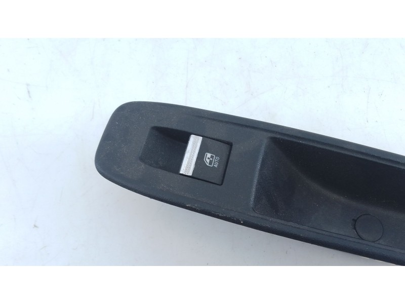 Recambio de mando elevalunas trasero derecho para renault arkana i (lcm_, ldn_) 1.6 e-tech 145 (ldmu) referencia OEM IAM   