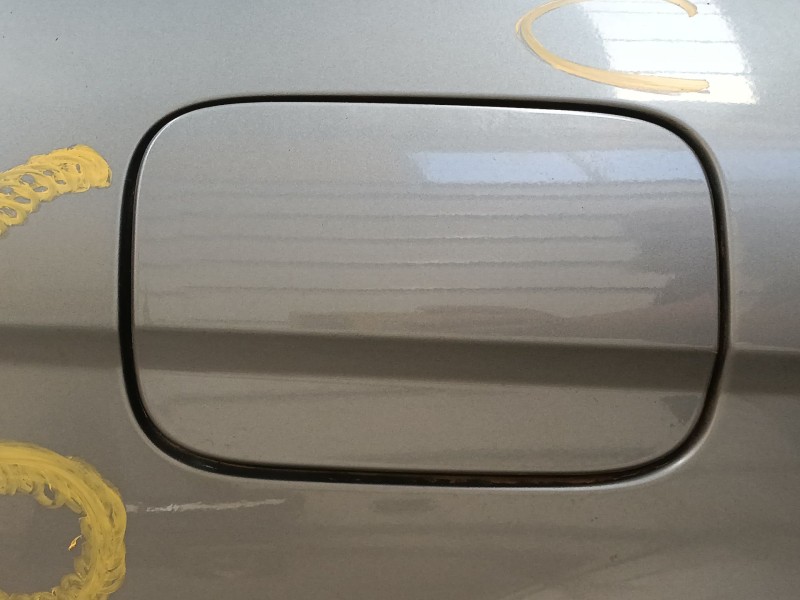 Recambio de tapa exterior combustible para mercedes-benz clase c t-model (s204) c 200 cdi (204.201) referencia OEM IAM   