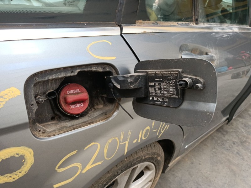 Recambio de tapa exterior combustible para mercedes-benz clase c t-model (s204) c 200 cdi (204.201) referencia OEM IAM   