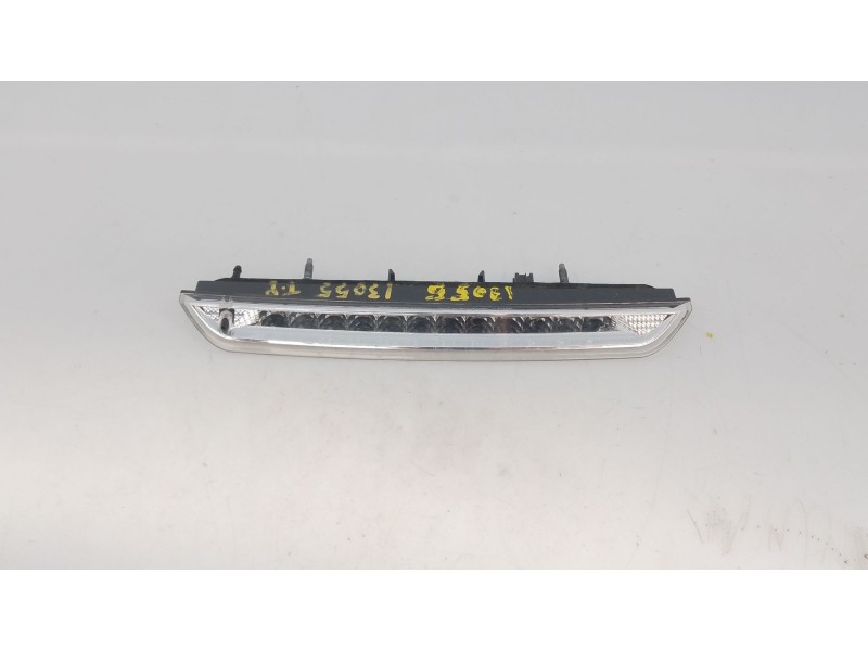 Recambio de luz central de freno para peugeot 308 active bluehdi 130 referencia OEM IAM   