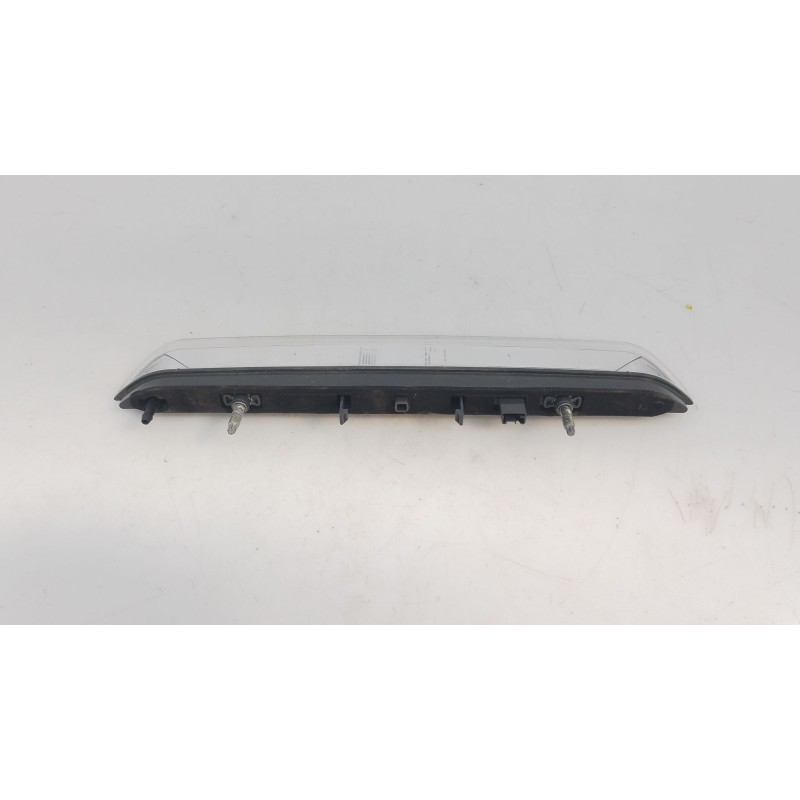 Recambio de luz central de freno para peugeot 308 active bluehdi 130 referencia OEM IAM   