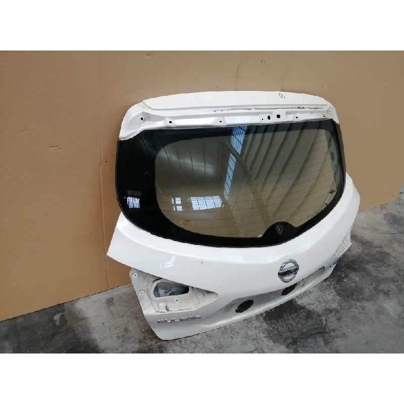 Recambio de porton trasero para nissan pulsar (c13) acenta referencia OEM IAM   C1-A1-14