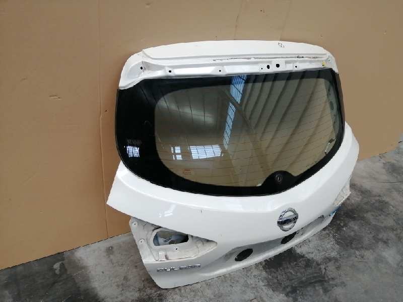 Recambio de porton trasero para nissan pulsar (c13) acenta referencia OEM IAM   C1-A1-14