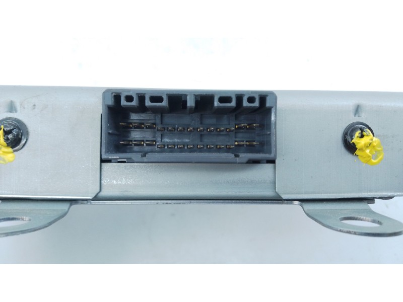 Recambio de centralita motor uce para mitsubishi l 200 (k6/7) 2500 td glx (4-ptas.) referencia OEM IAM MD351418 K8T72872 