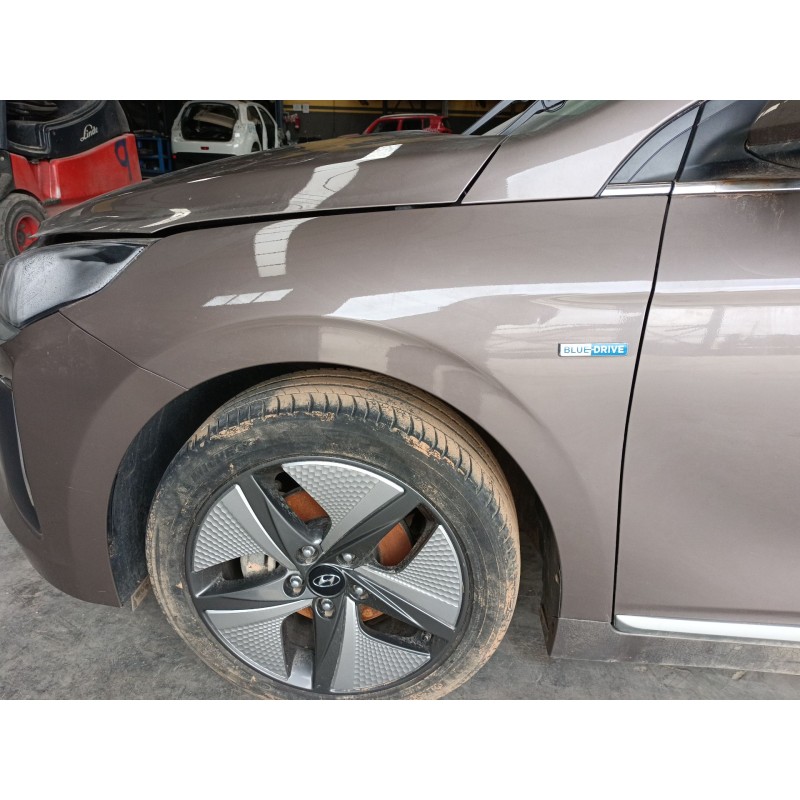 Recambio de aleta delantera izquierda para hyundai ioniq (ae) 1.6 gdi hybrid referencia OEM IAM   
